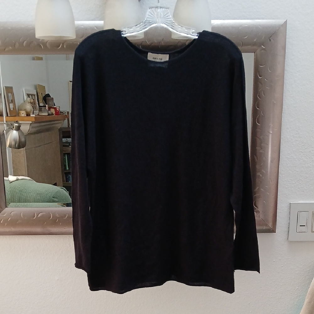 Women's Black Crew Neck Sweater